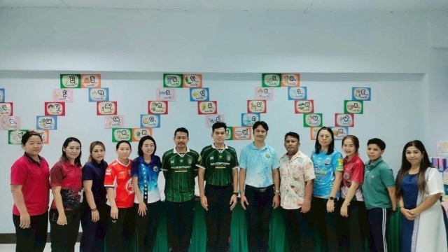 2-4-68 เข้าทำการตรวจเอกสารสำคัญทางการศึกษา ระดับอนุบาลและระดับประถมศึกษา 
