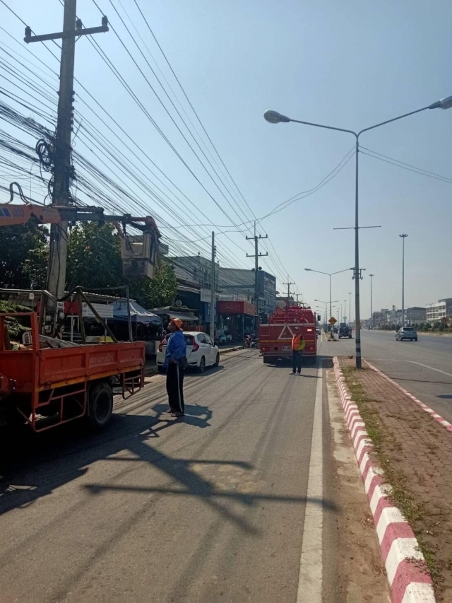 7-1-68 งานป้องกันฯ ร่วมกับกองช่าง ดำเนินการซ่อมแซมไฟลายทาง ถนนหน้าตลาดไร่ใหม่