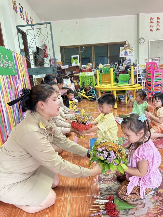 13-6-67 ศูนย์พัฒนาเด็กเล็กบ้านตาลเจ็ดยอด จัดพิธีไหว้ครู ประจำปี 2567