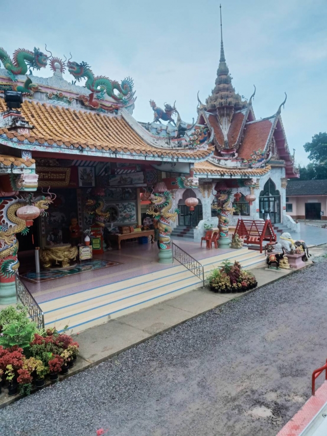  17 พ.ย. 65 งานป้องกันฯ ดำเนินการส่งน้ำ @วัดสามร้อยยอด