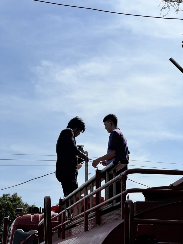 19-2-67 งานป้องกันฯ ฉีดล้างพื้น และต่อสายไฟฟ้า @วัดสามร้อยยอด